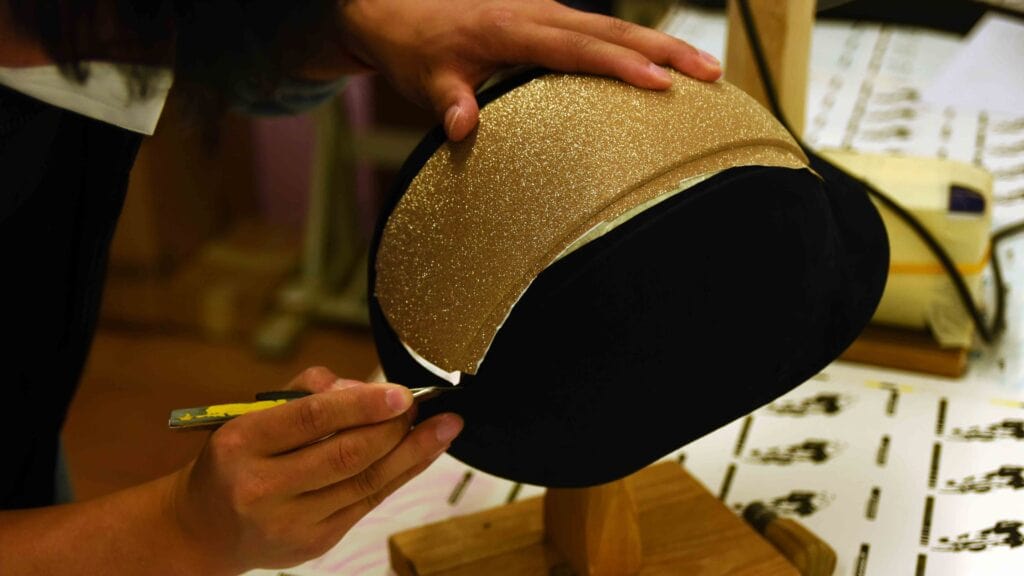 rivestimento su caschi da equitazione